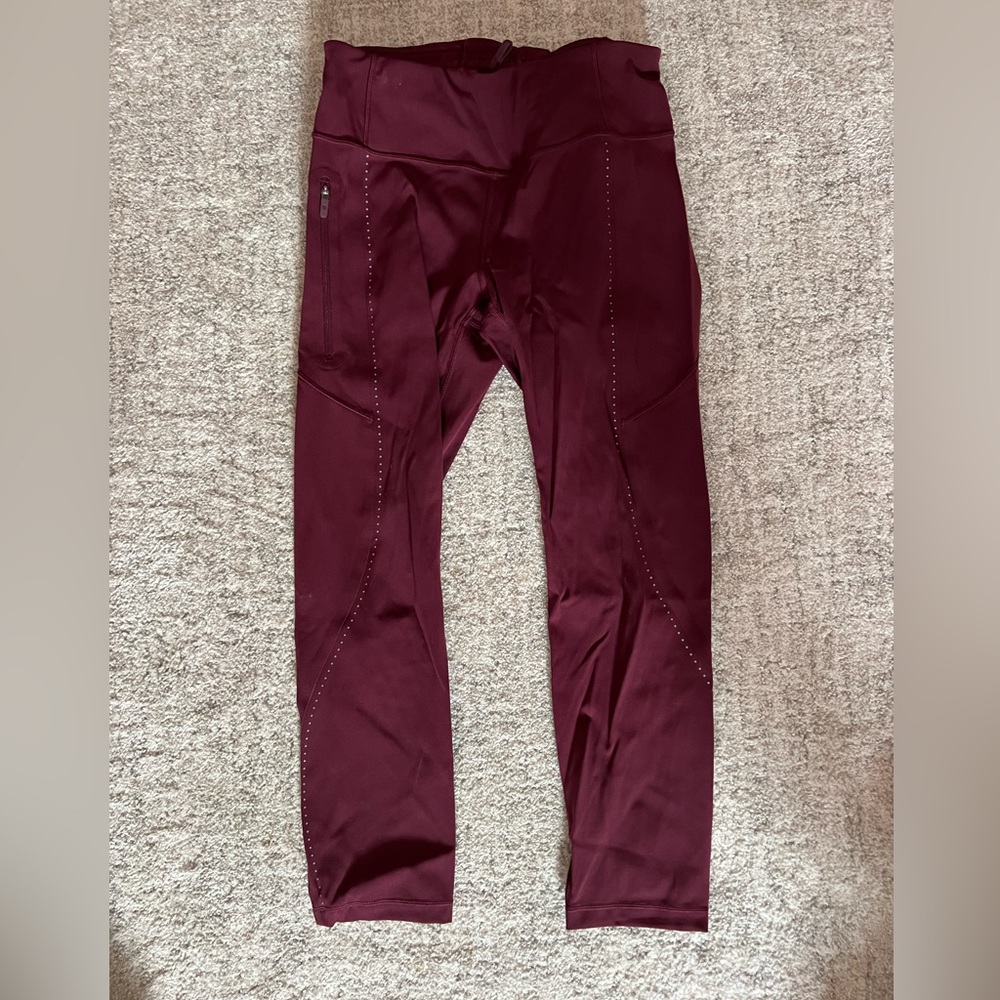 Lululemon maroon leggings